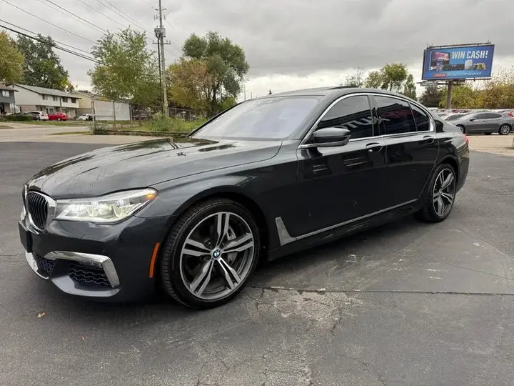 BMW 7 Series 2016 photo 3