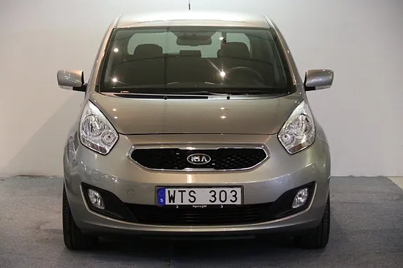 Kia Venga 2012 photo 2