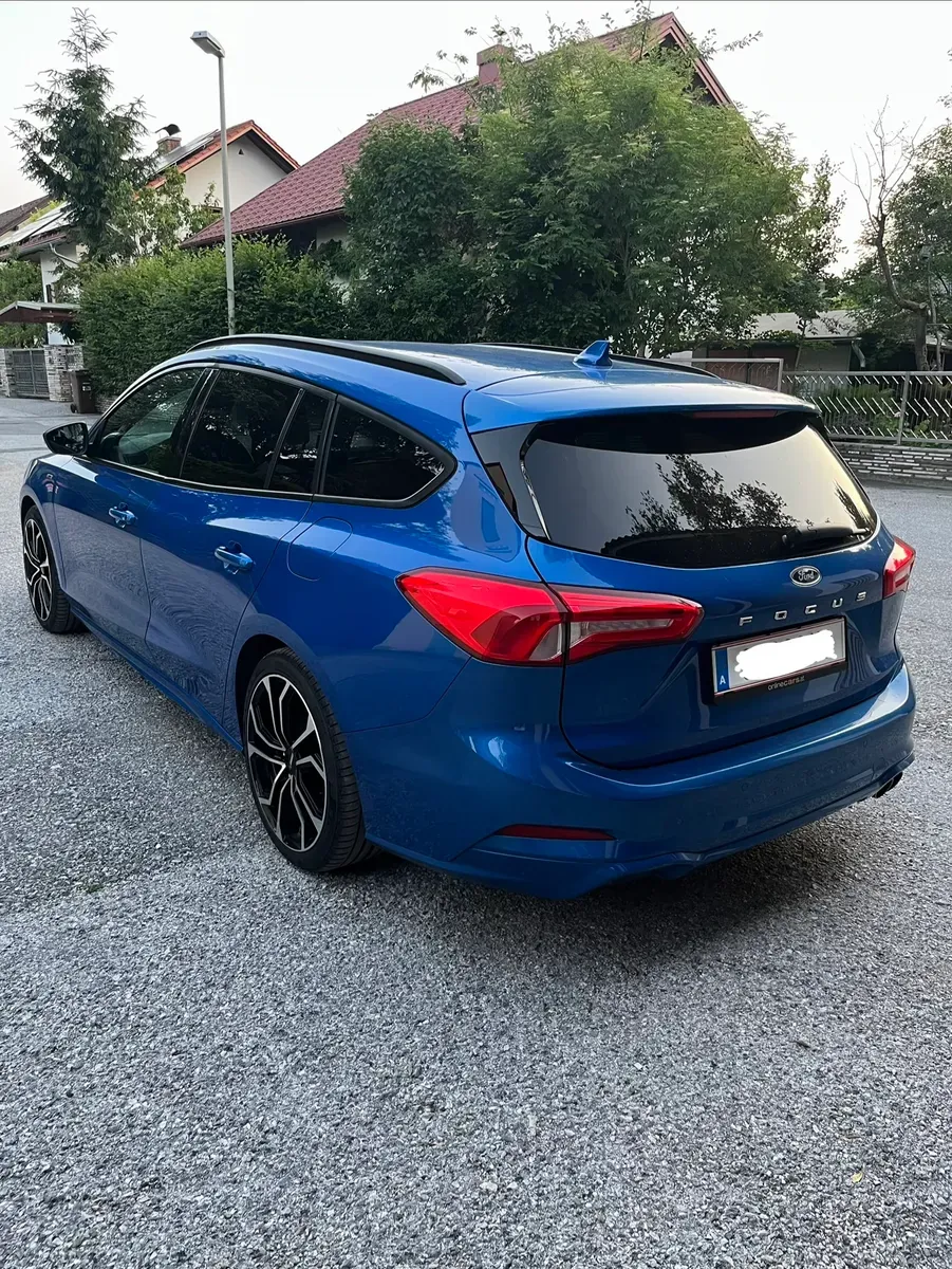 Ford Focus Traveller 2019 photo 3