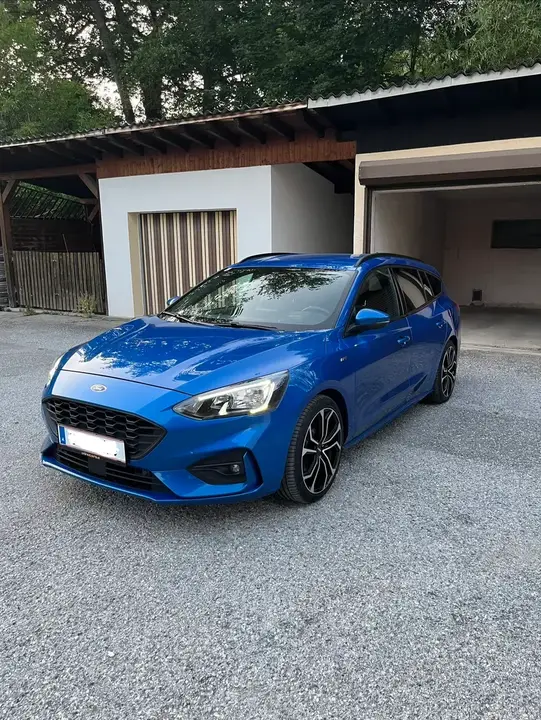 Ford Focus Traveller