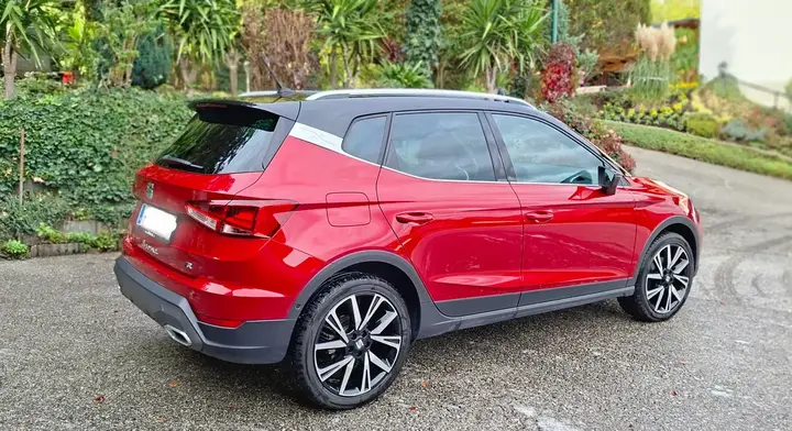 Seat Arona 2023 photo 3