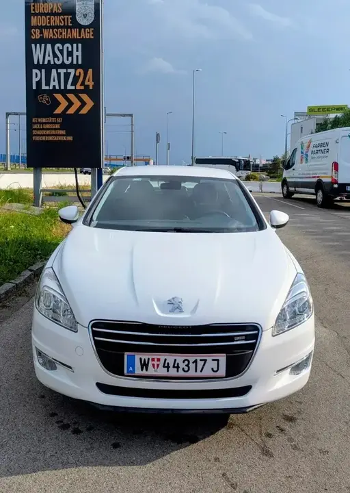 Peugeot 508 2011 photo 2