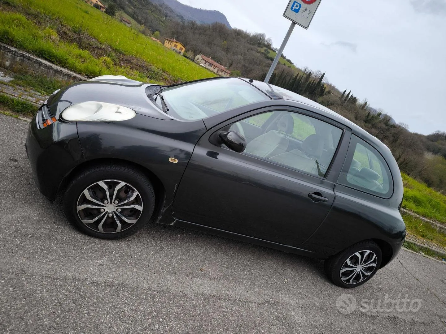 Nissan Micra 2004 photo 3