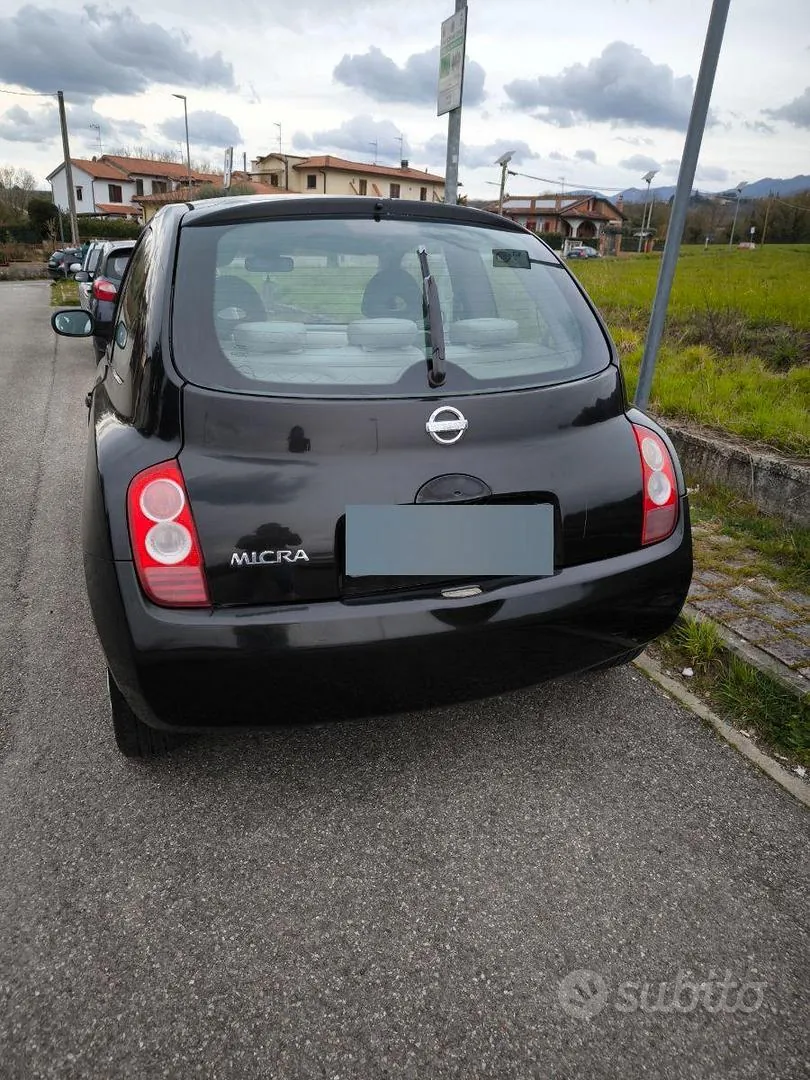 Nissan Micra 2004 photo 5