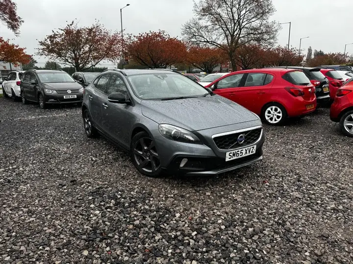 Volvo V40