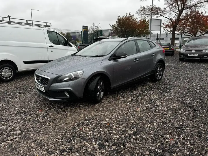 Volvo V40 2015 photo 3