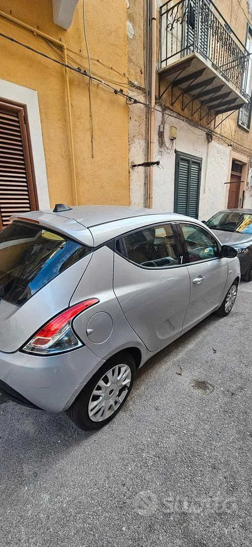 Lancia Ypsilon 2014 photo 3