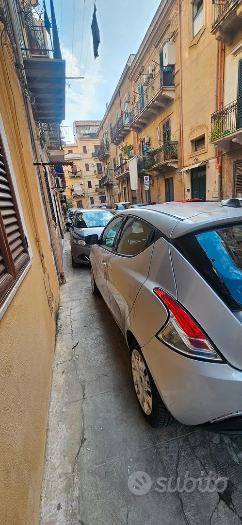 Lancia Ypsilon 2014 photo 2