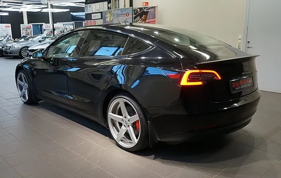 Tesla Model 3 2019 photo 4