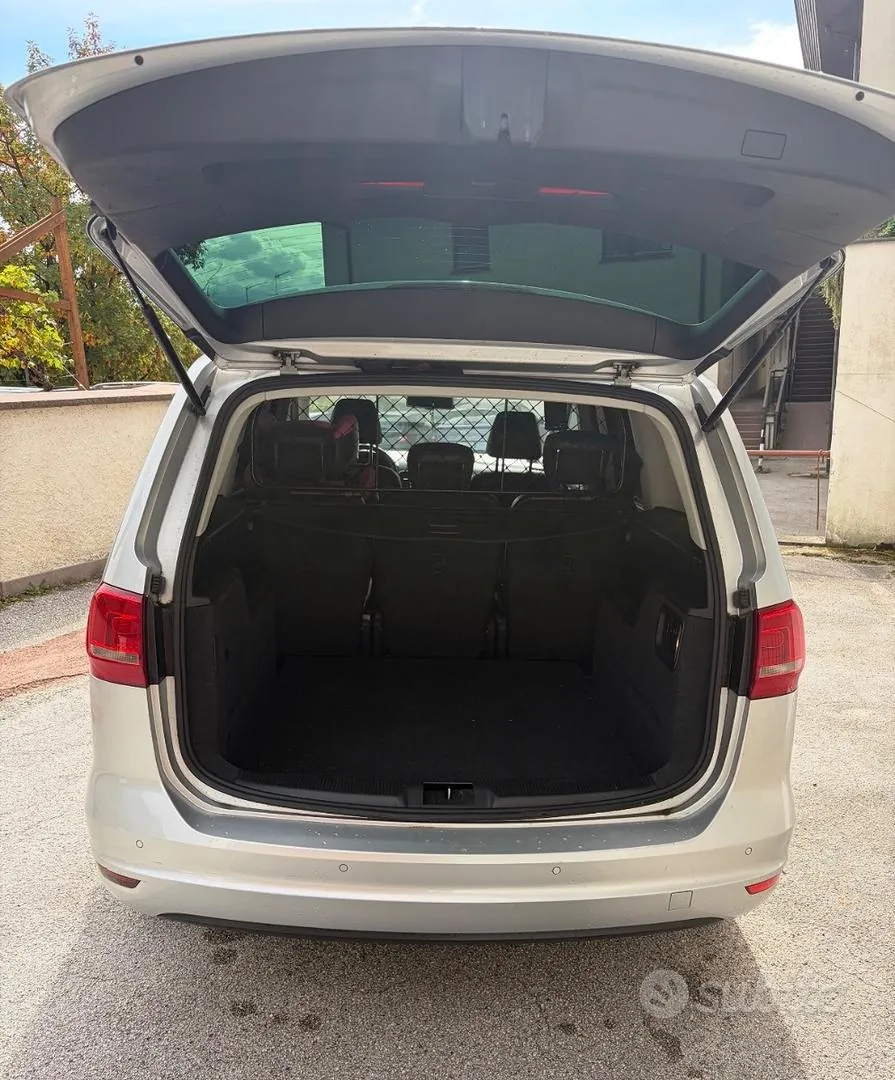 Volkswagen Sharan 2012 photo 3