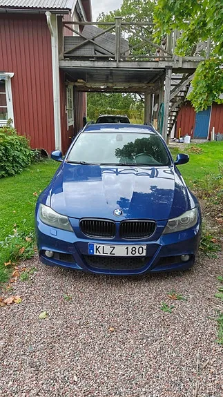 BMW 325I 2009 photo 2