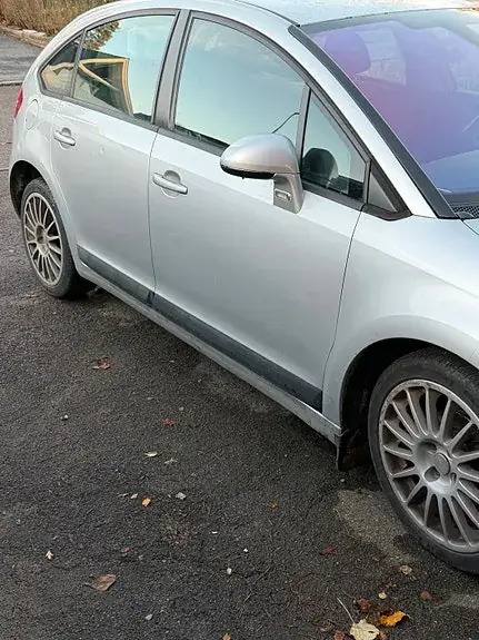 Citroen C4 2005 photo 2