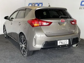 Toyota Auris 2013 photo 5