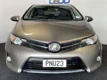 Toyota Auris 2013 photo 3