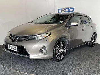 Toyota Auris 2013 photo 4