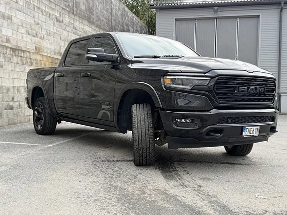Dodge Ram 1500 2022 photo 2