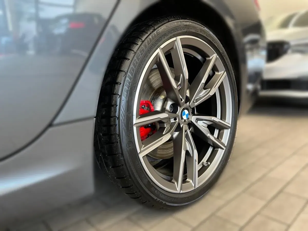 BMW 3 Series 2021 photo 3