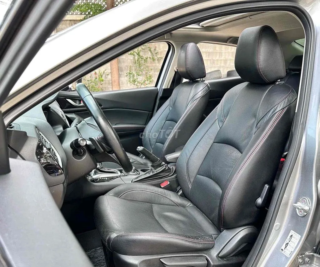 Mazda 3 2016 photo 3