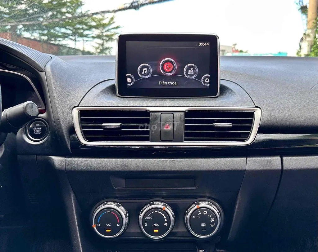 Mazda 3 2016 photo 4