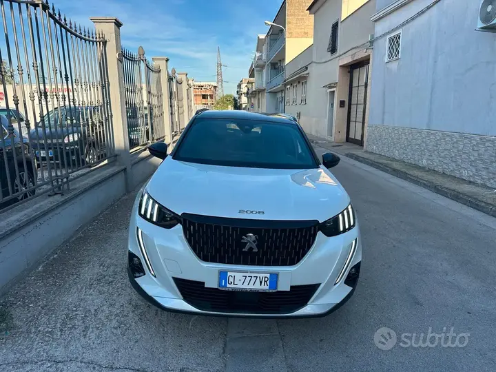 Peugeot 2008 2022 photo 3