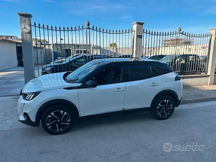 Peugeot 2008 2022 photo 4