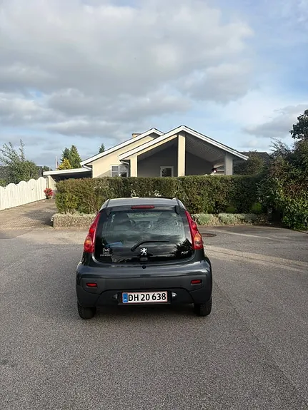 Peugeot 107 2009 photo 4