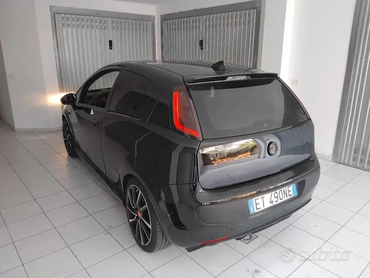 Fiat Punto 2013 photo 2