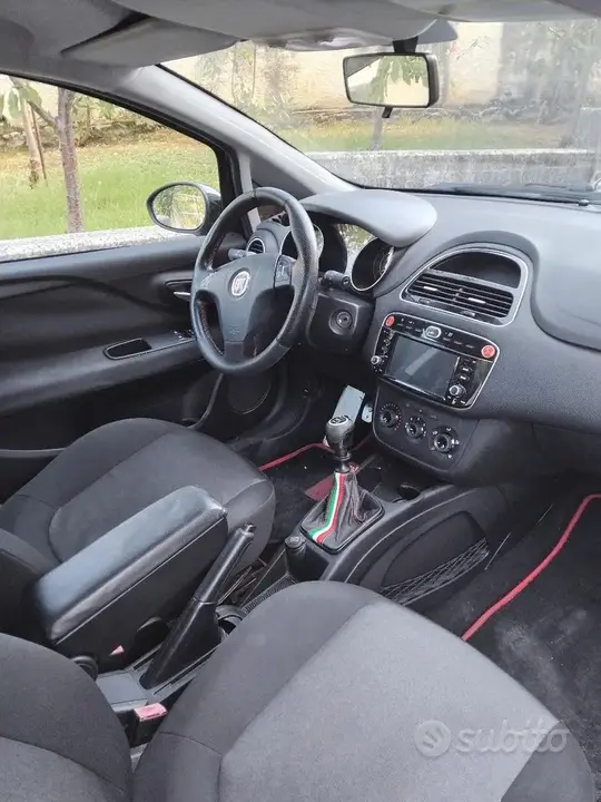 Fiat Punto 2013 photo 5