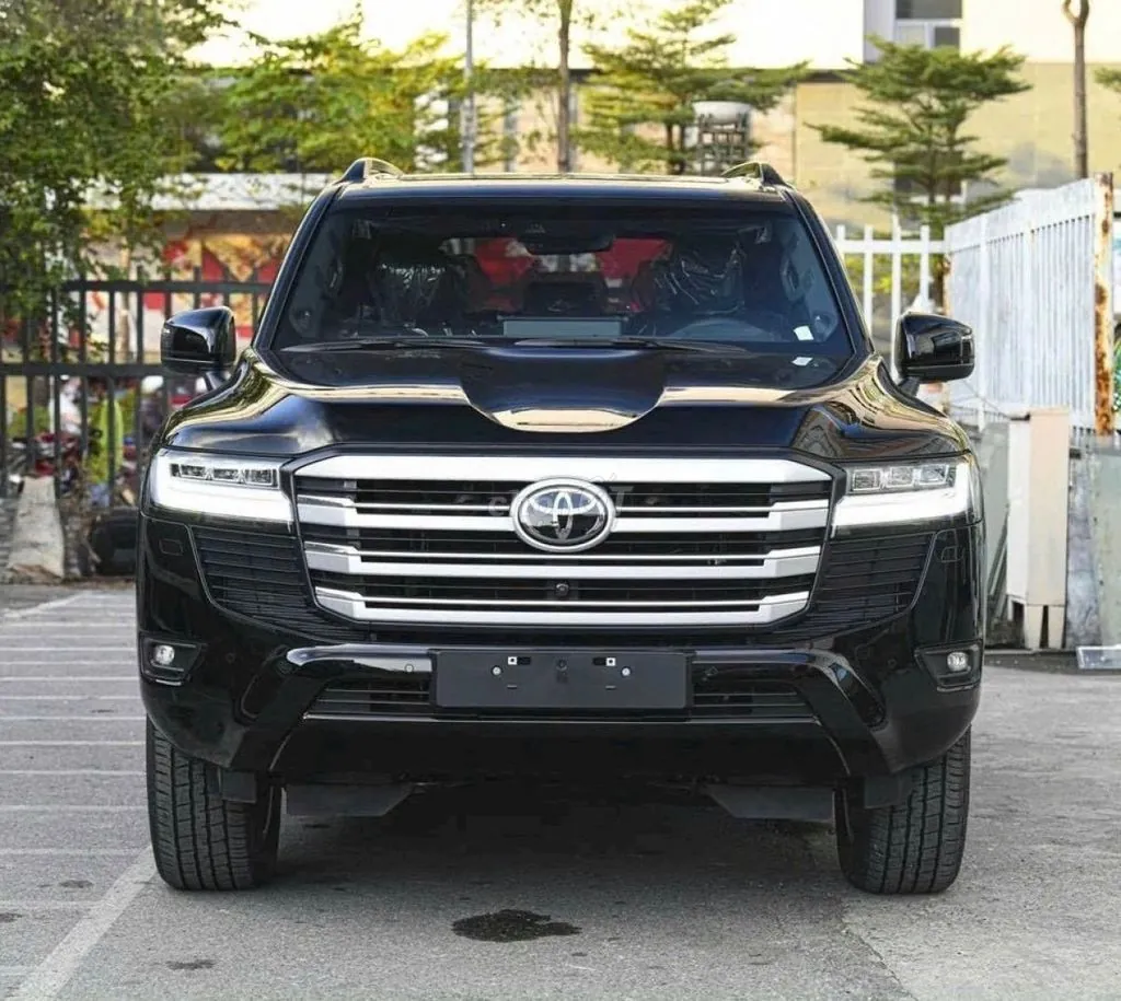 Toyota Land Cruiser Lc300