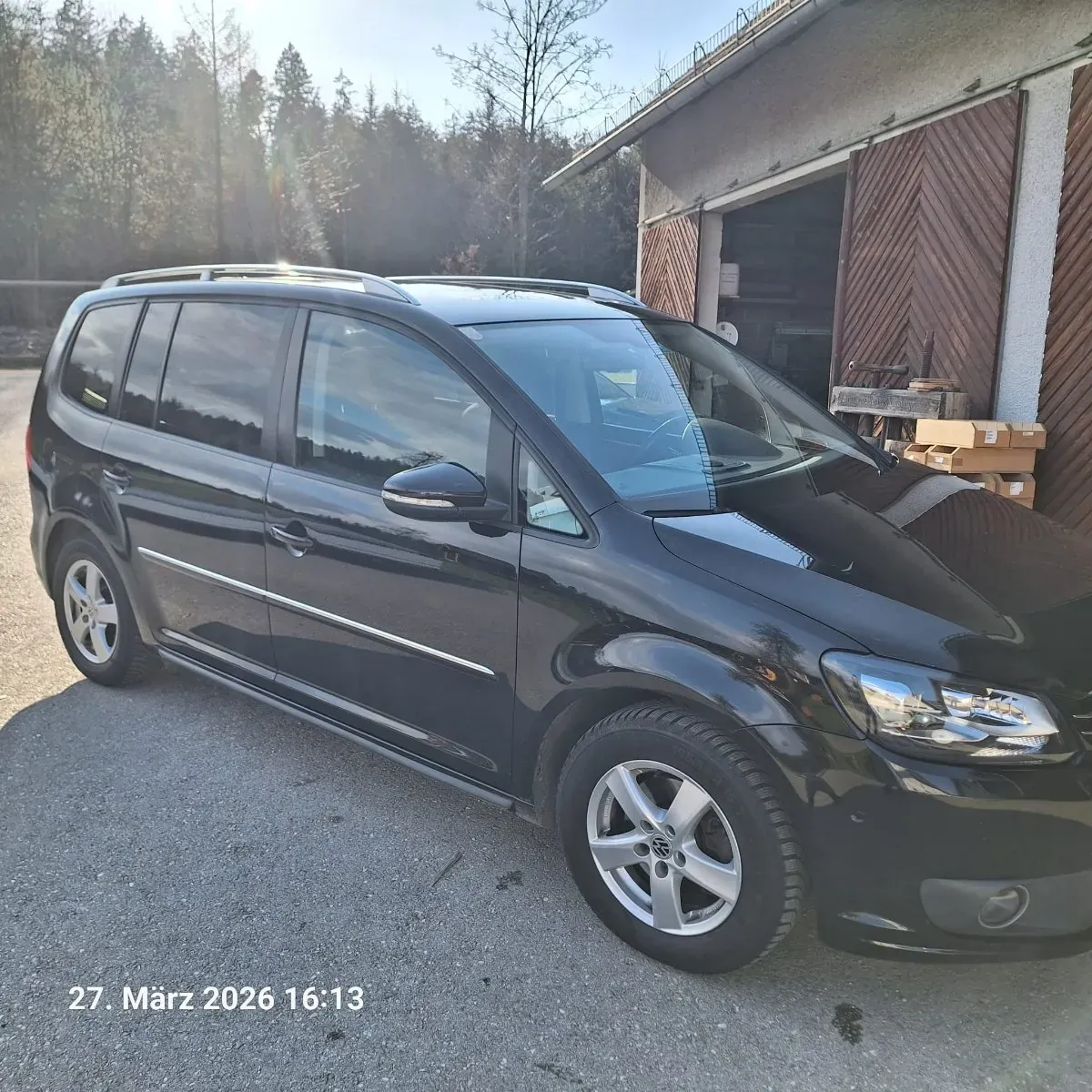 Volkswagen Touran 2013 photo 2