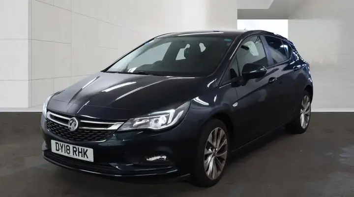 Vauxhall Astra 2018 photo 2