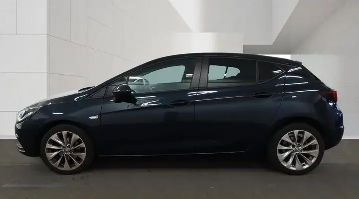 Vauxhall Astra 2018 photo 4