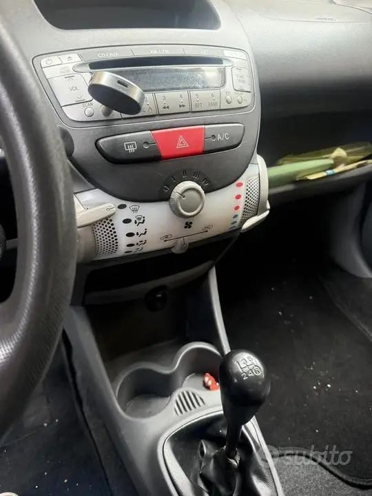 Peugeot 107 2009 photo 4