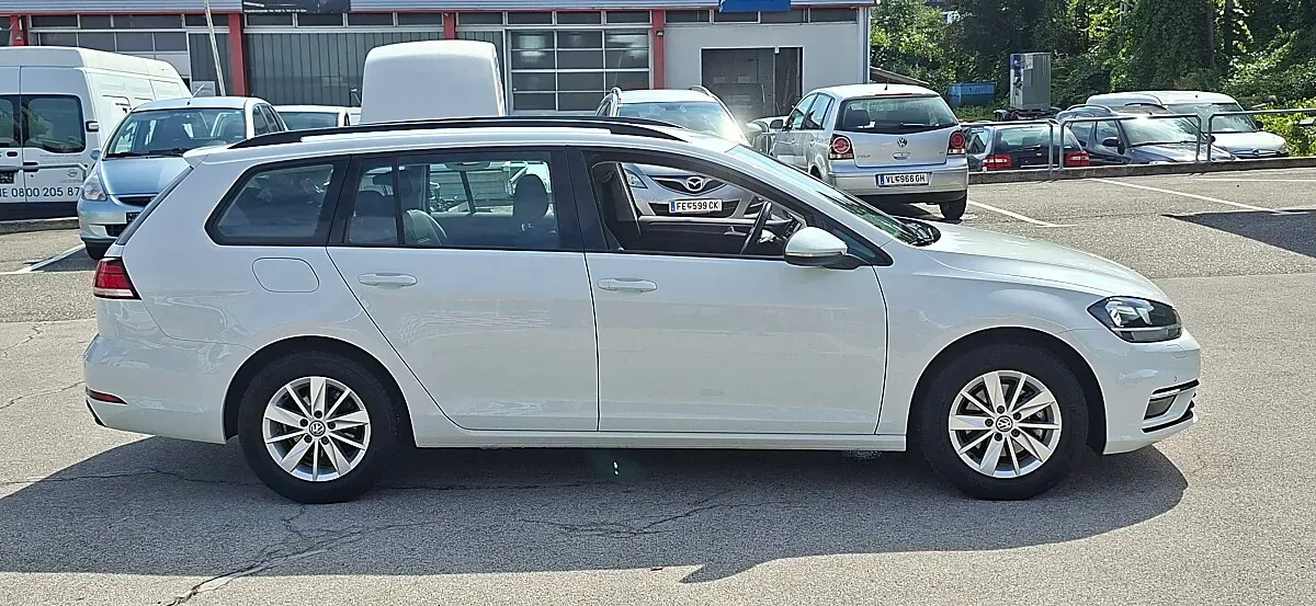 Volkswagen Golf 2019 photo 2