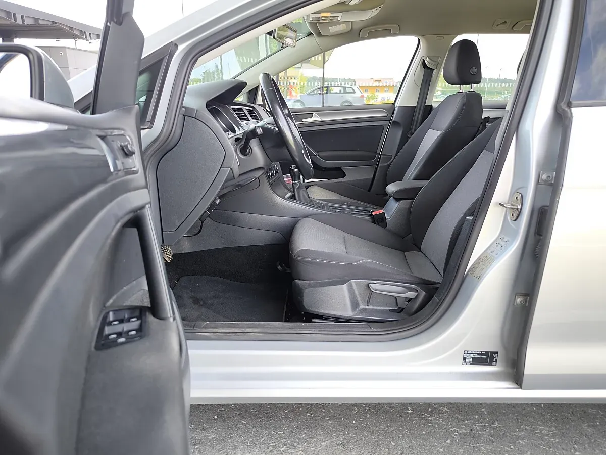 Volkswagen Golf 2015 photo 2