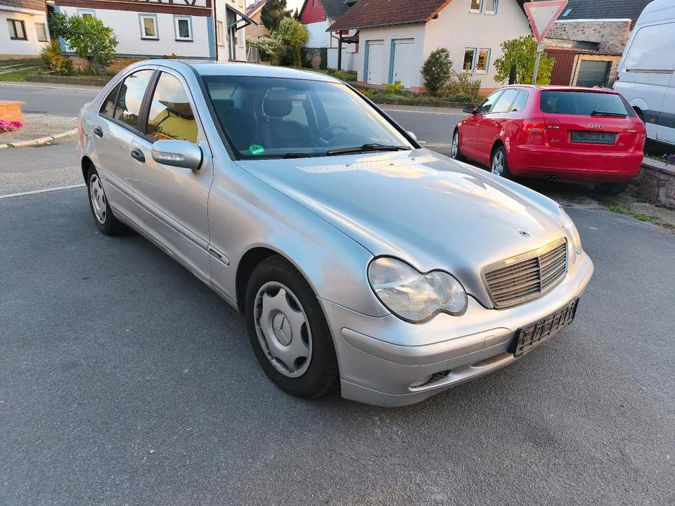 Mercedes-Benz 200Cdi