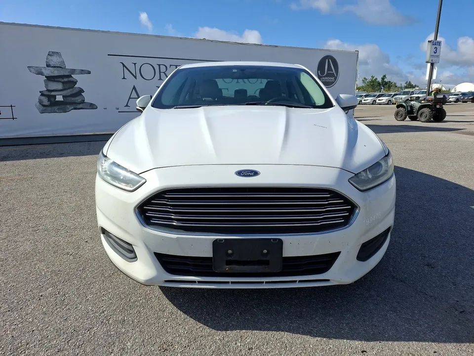 Ford Fusion 2015 photo 2