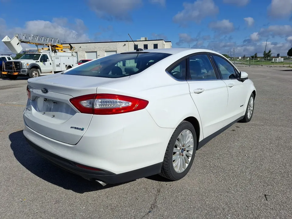Ford Fusion 2015 photo 5