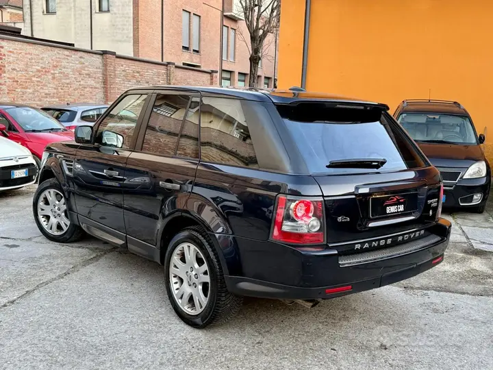 Land Rover Range Rover Sport 2011 photo 5