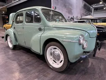 Renault 4Cv 1957 photo 3