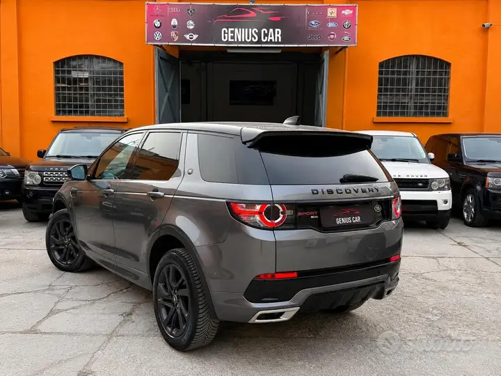 Land Rover Discovery Sport 2017 photo 5