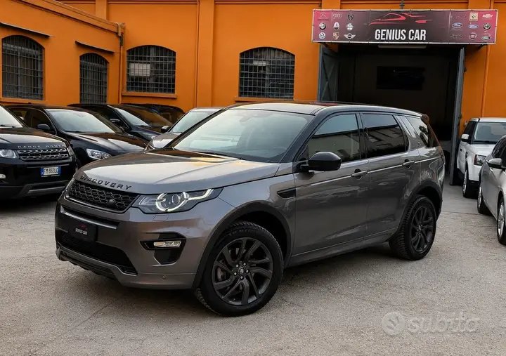 Land Rover Discovery Sport 2017 photo 4