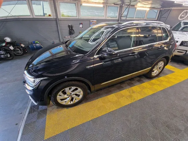 Volkswagen Tiguan 2023 photo 2