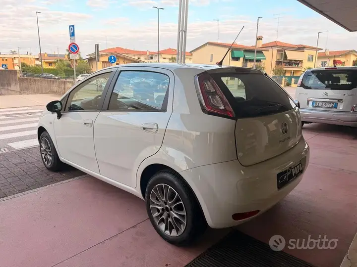 Fiat Punto 2013 photo 5