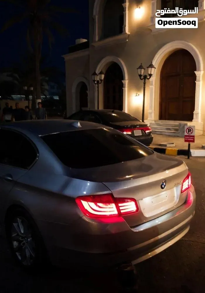 BMW 5 Series 2012 photo 2