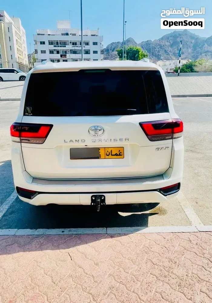 Toyota Land Cruiser 2022 photo 2