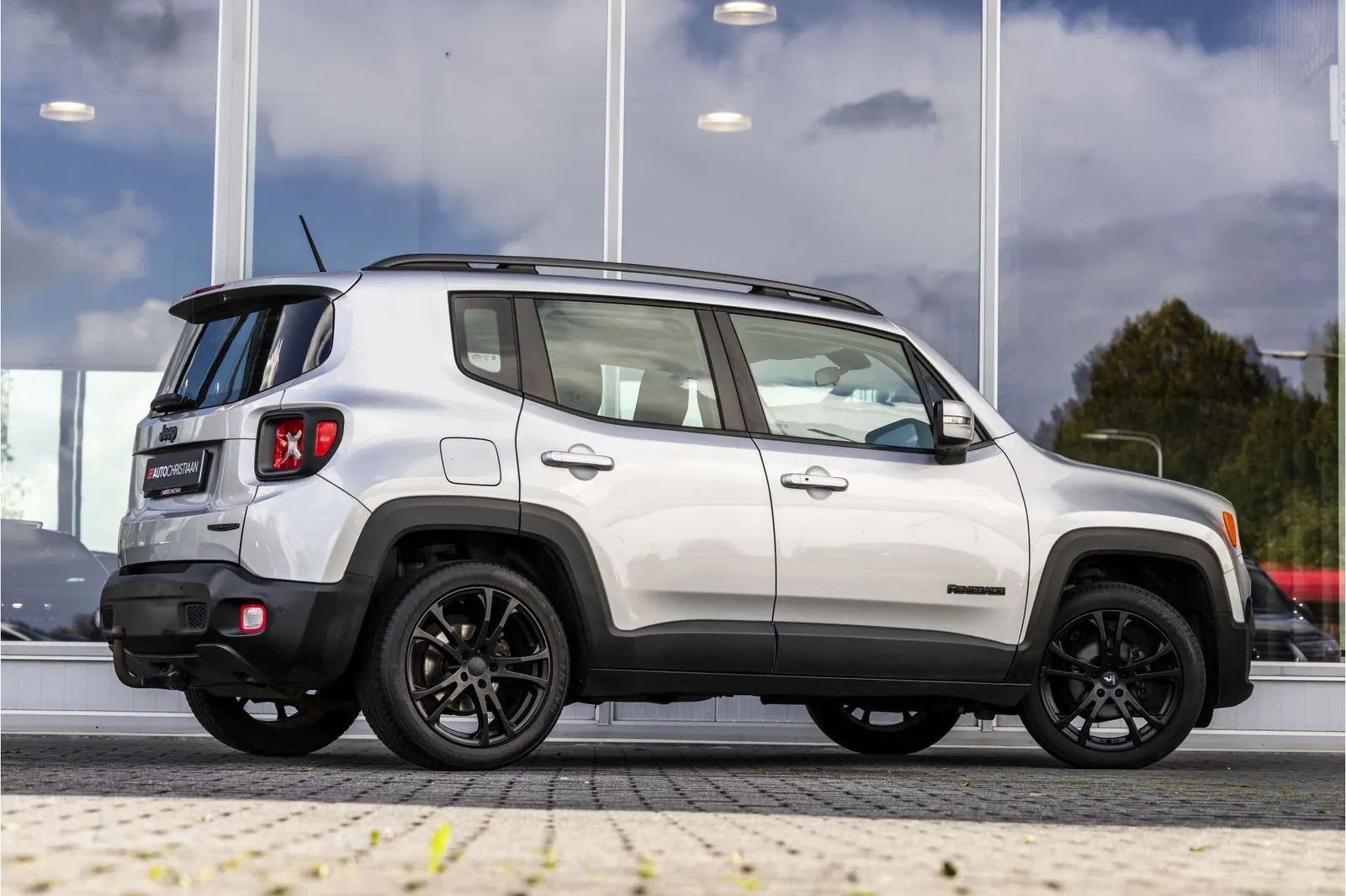 Jeep Renegade 2016 photo 2