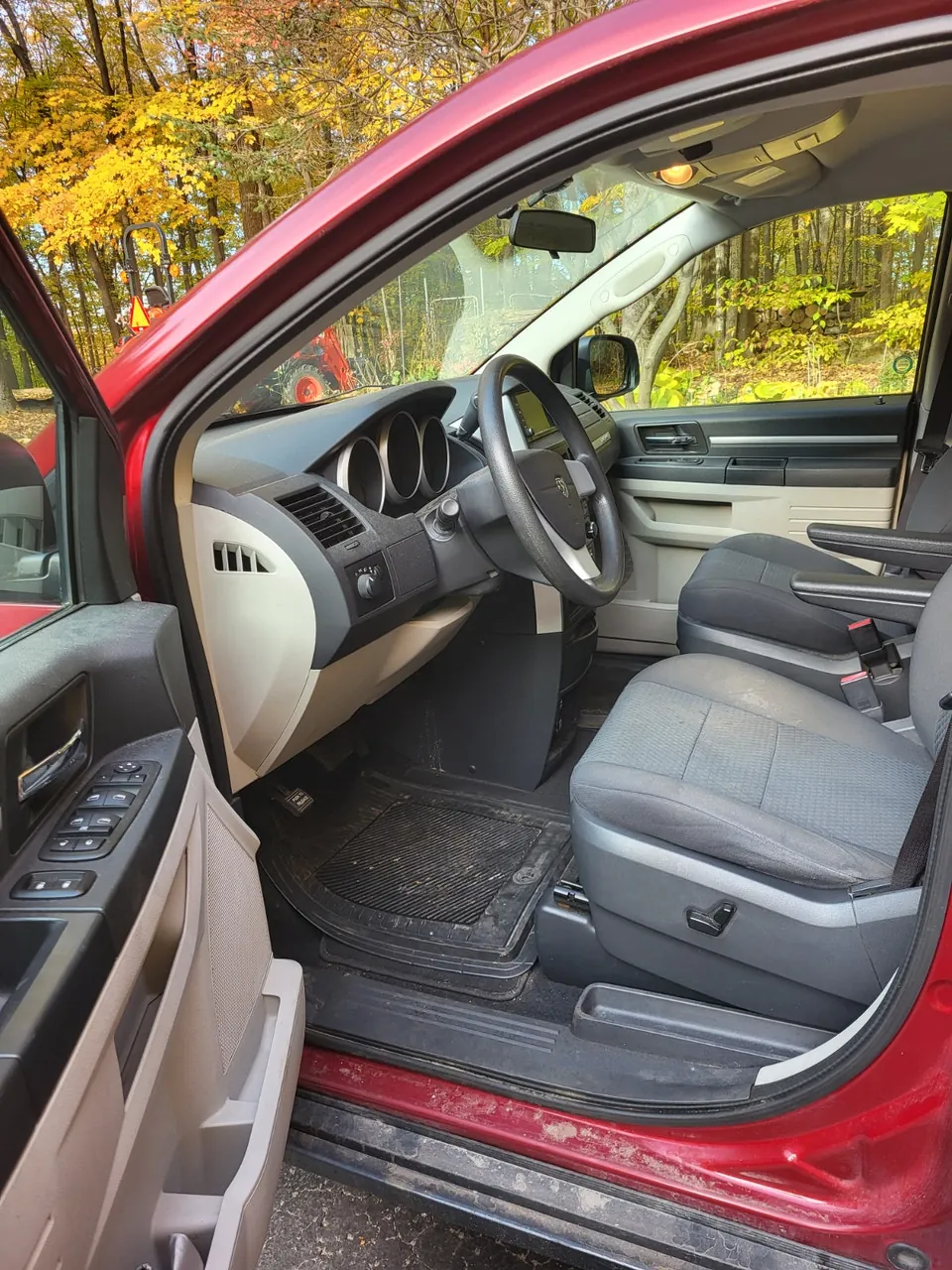 Dodge Grand Caravan 2010 photo 4