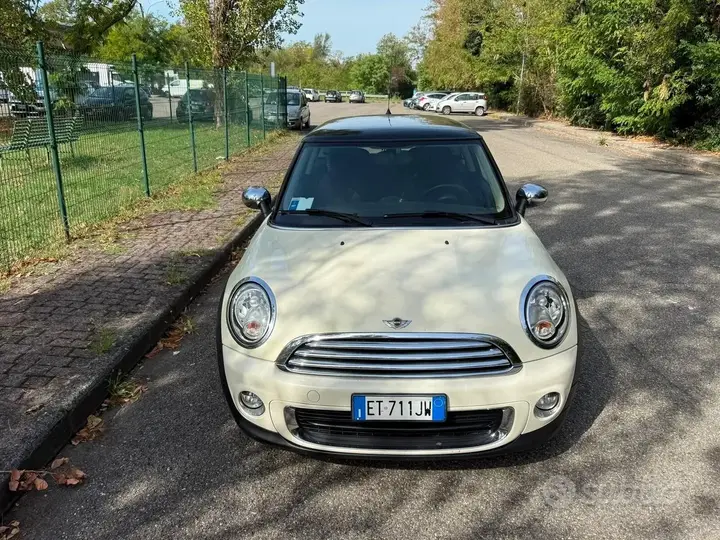 Mini Cooper Coupe 2014 photo 2