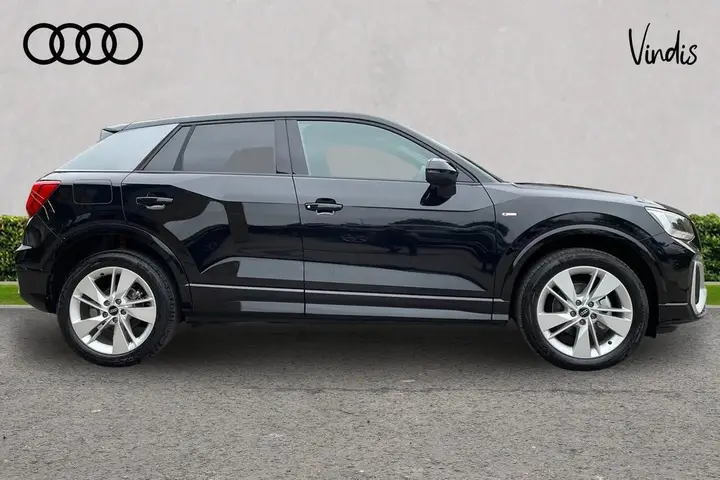 Audi Q2 2026 photo 4